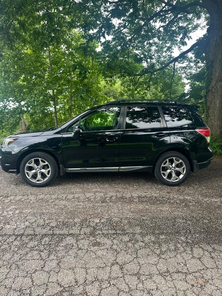 Subaru Forester 2.5i Touring 2017