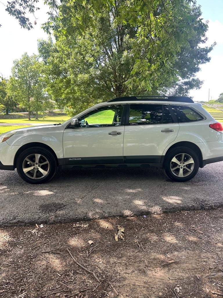 Subaru Outback 2.5i Limited 2013