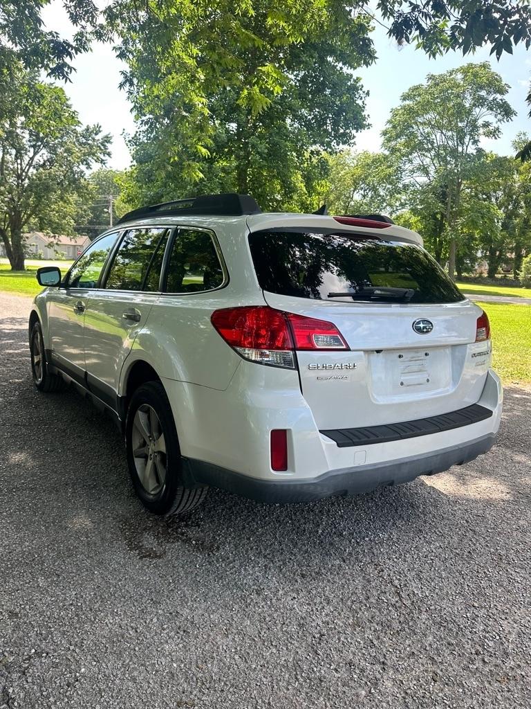 Subaru Outback 2.5i Limited 2013