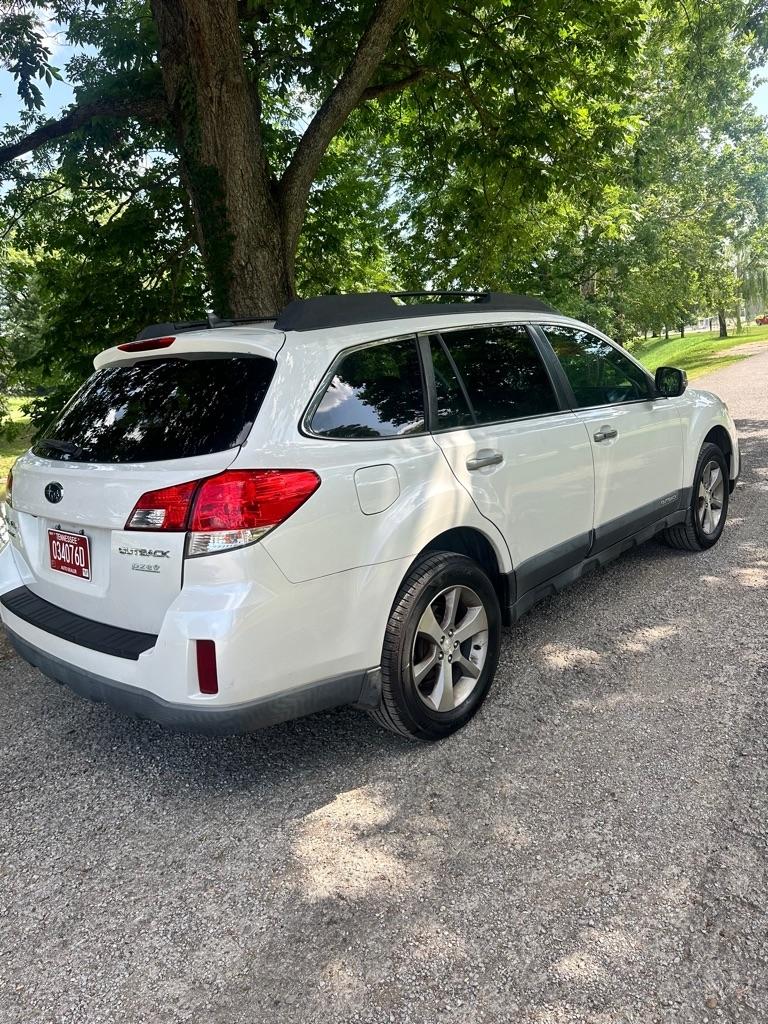Subaru Outback 2.5i Limited 2013