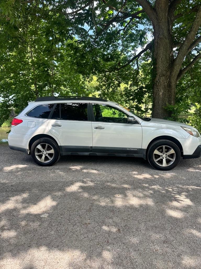 Subaru Outback 2.5i Limited 2013