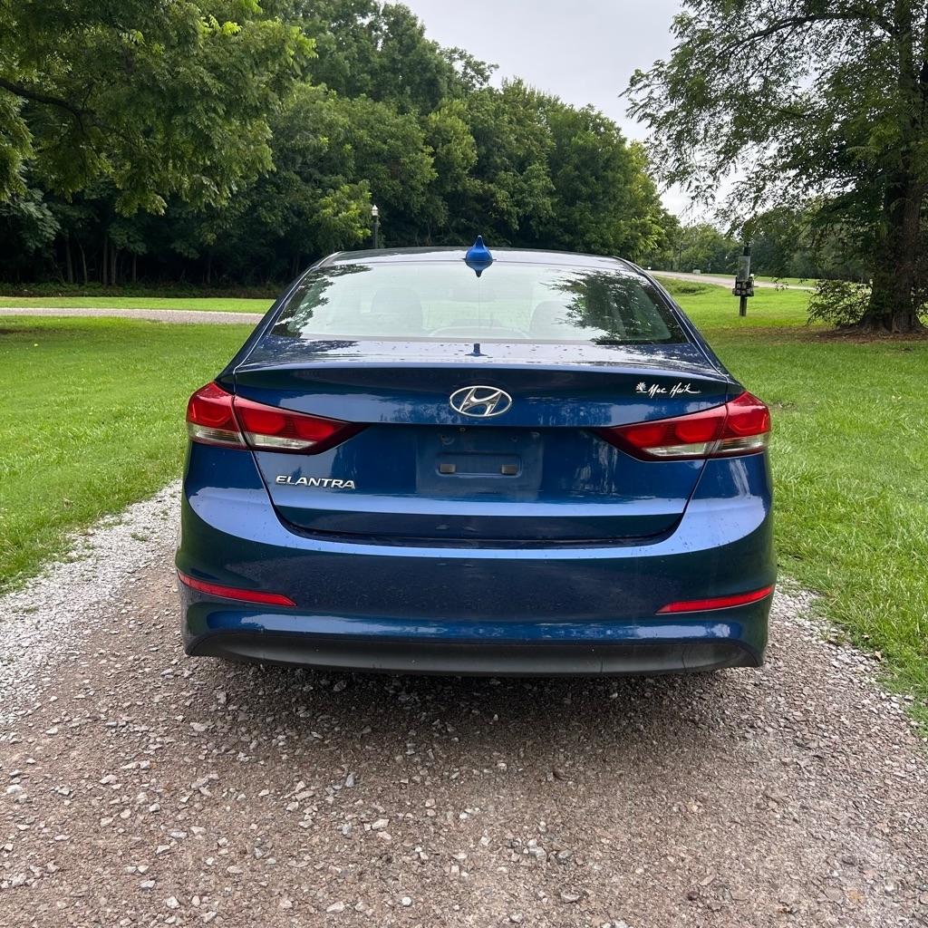 Hyundai Elantra Value Edition 6A 2017