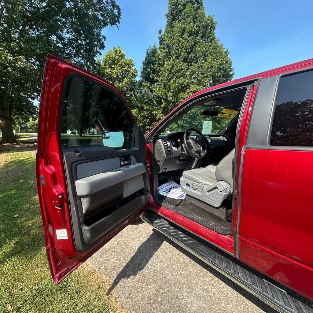 Ford F-150 XL SuperCab 8-ft. Bed 4WD 2014