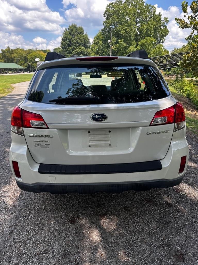 Subaru Outback 2.5i 2011