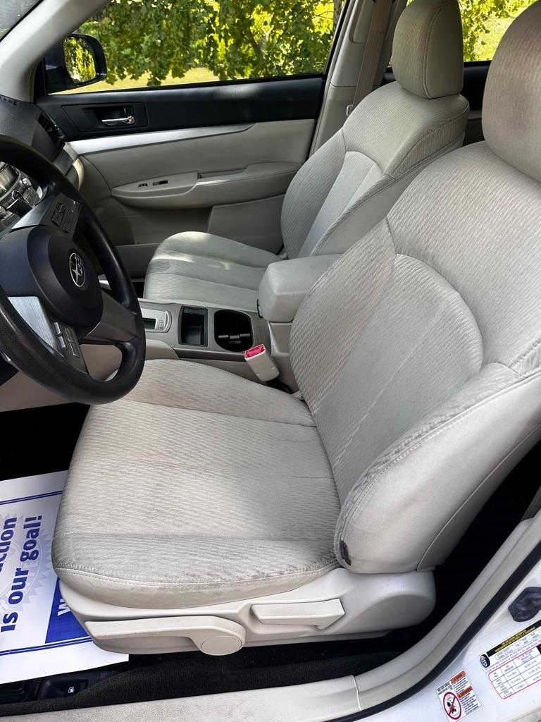 Subaru Outback 2.5i 2011