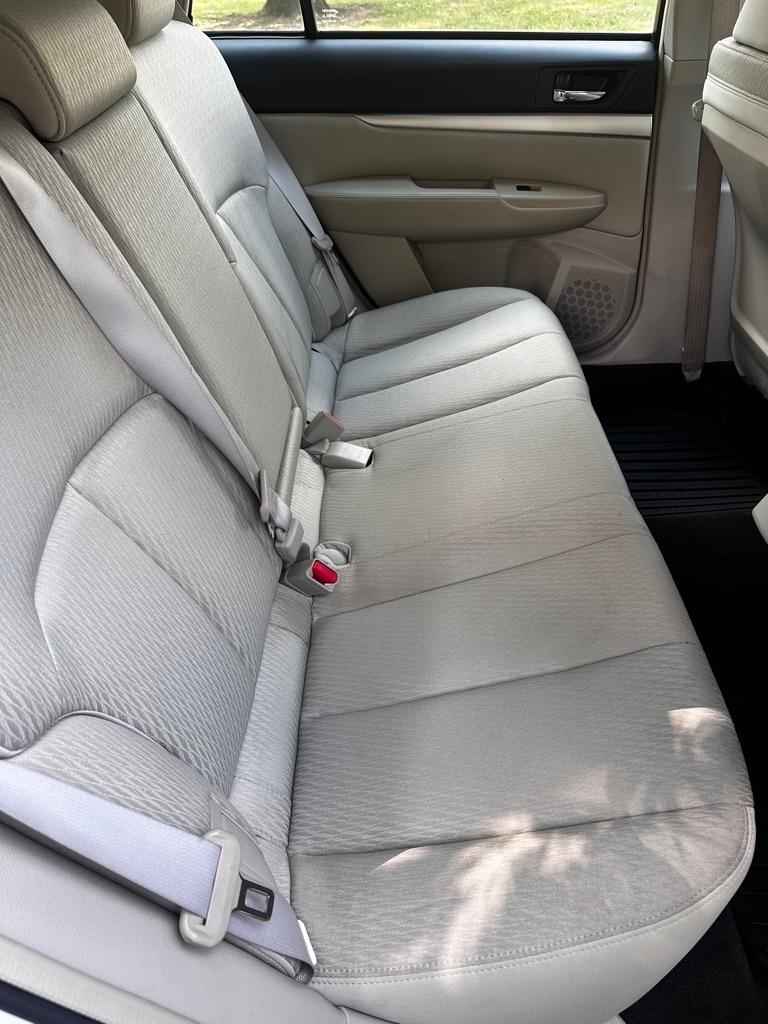 Subaru Outback 2.5i 2011