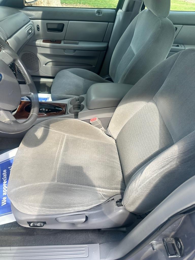 Ford Taurus SEL 2007