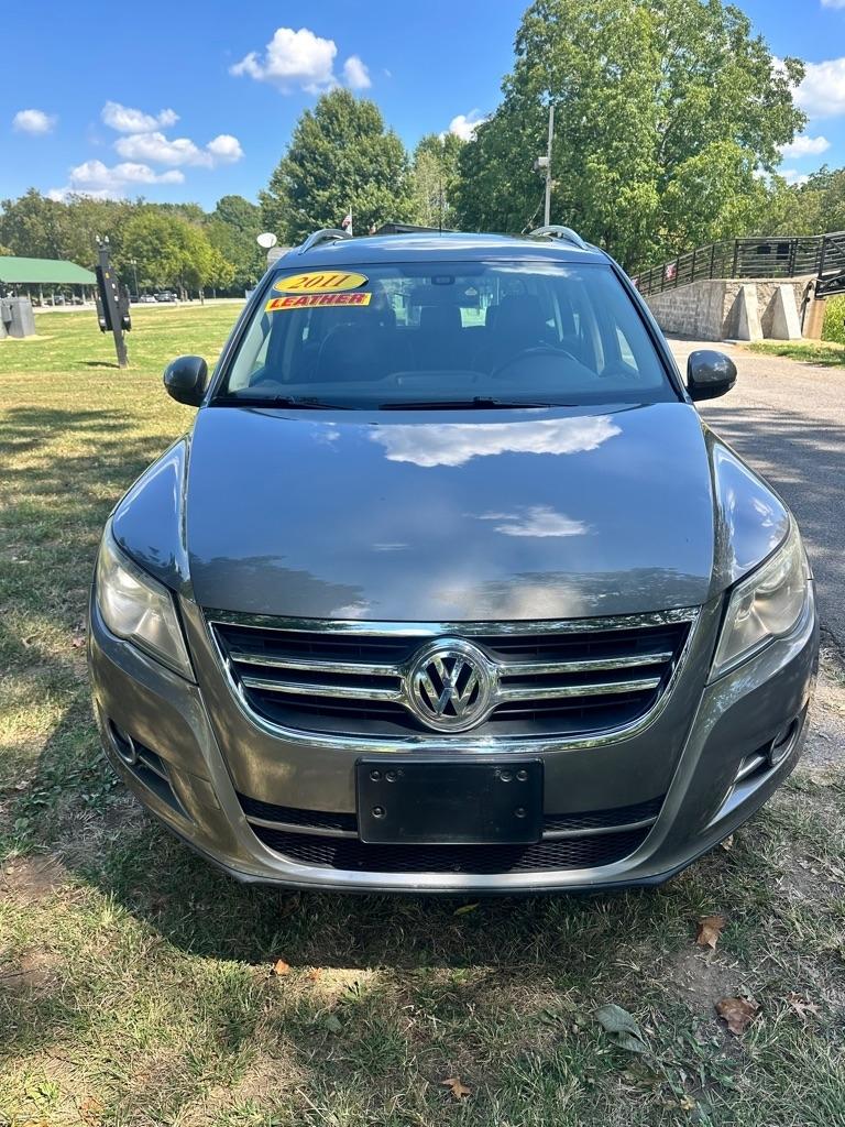 Volkswagen Tiguan S 4Motion 2011