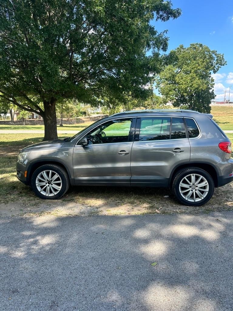 Volkswagen Tiguan S 4Motion 2011