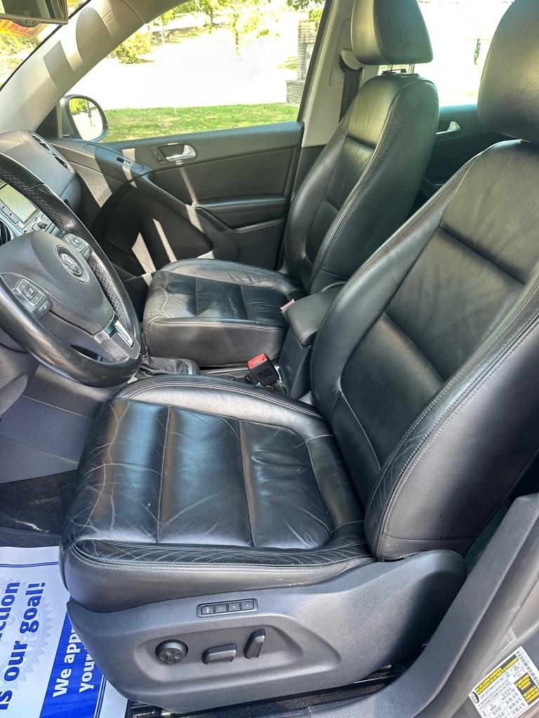 Volkswagen Tiguan S 4Motion 2011