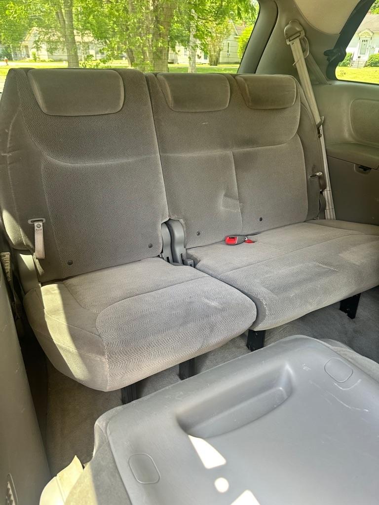 Toyota Sienna CE FWD 7 Passenger 2010