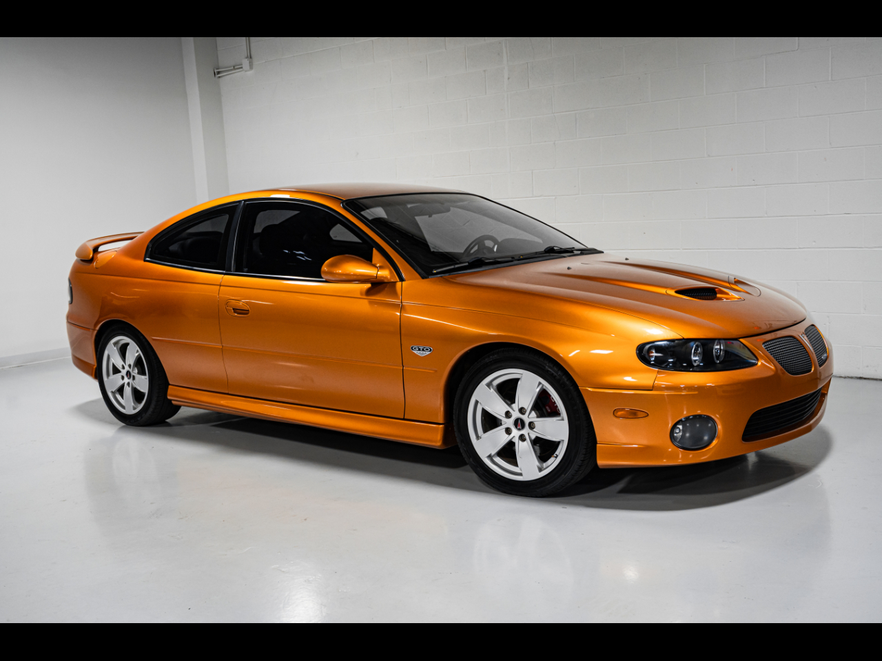 2006 Pontiac GTO HEADERS AND EXHAUST! 6-SPEED MANUAL!