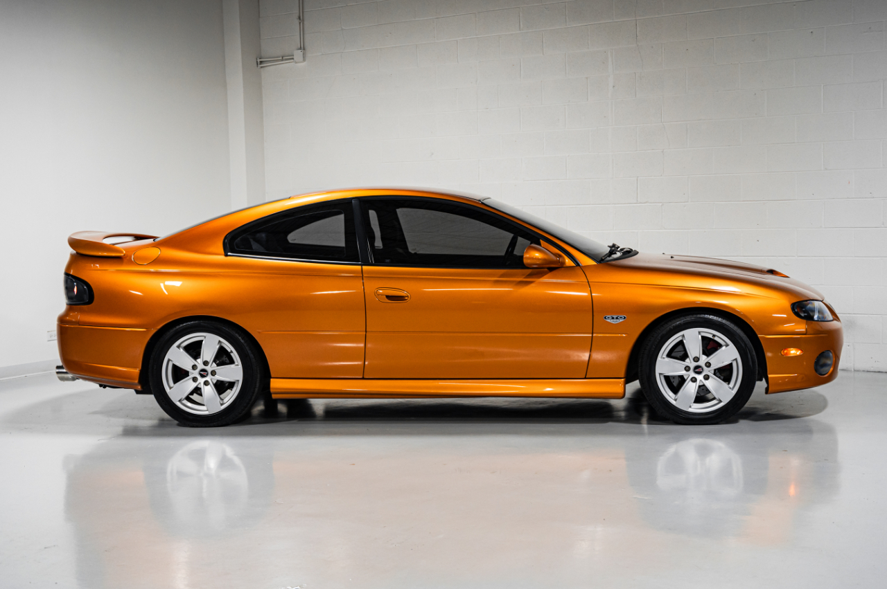 2006 Pontiac GTO photo 2