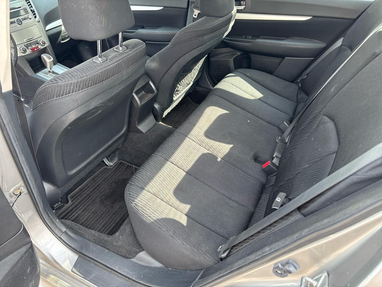 Subaru Legacy 2.5i Premium 2011