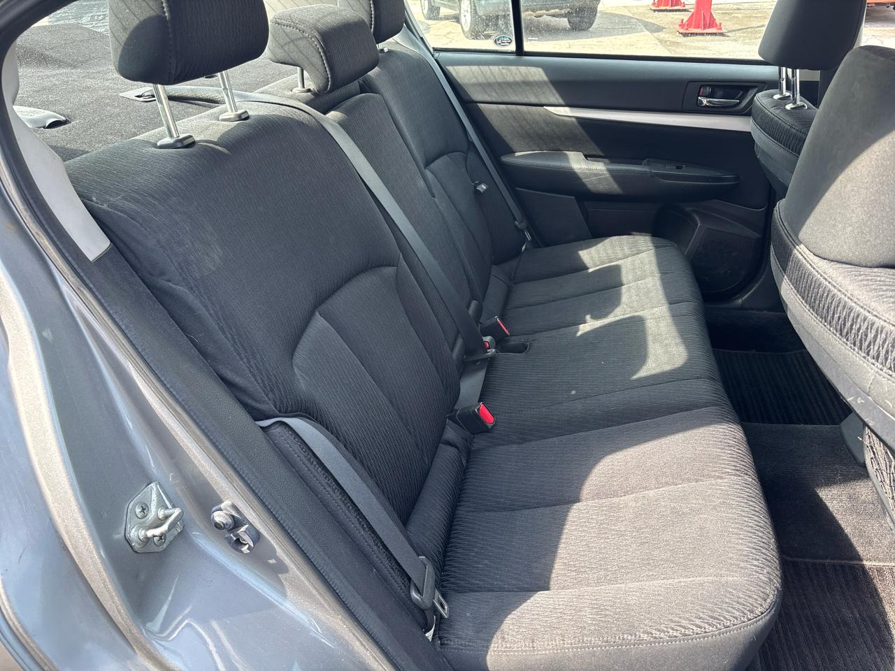 Subaru Legacy 2.5i Premium 2011