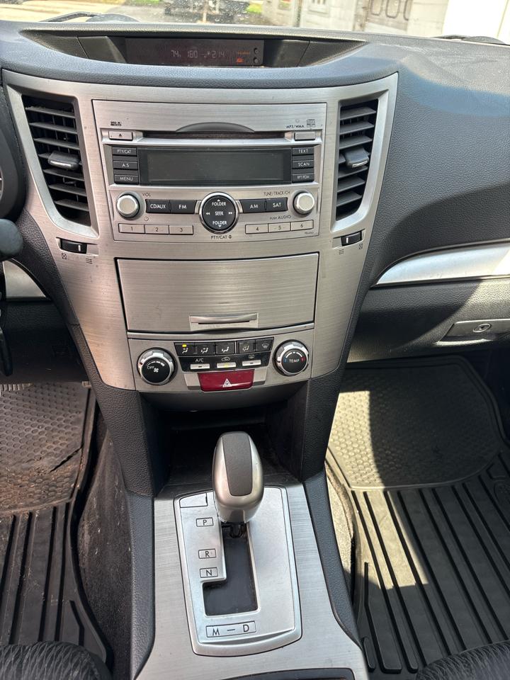 Subaru Legacy 2.5i Premium 2011