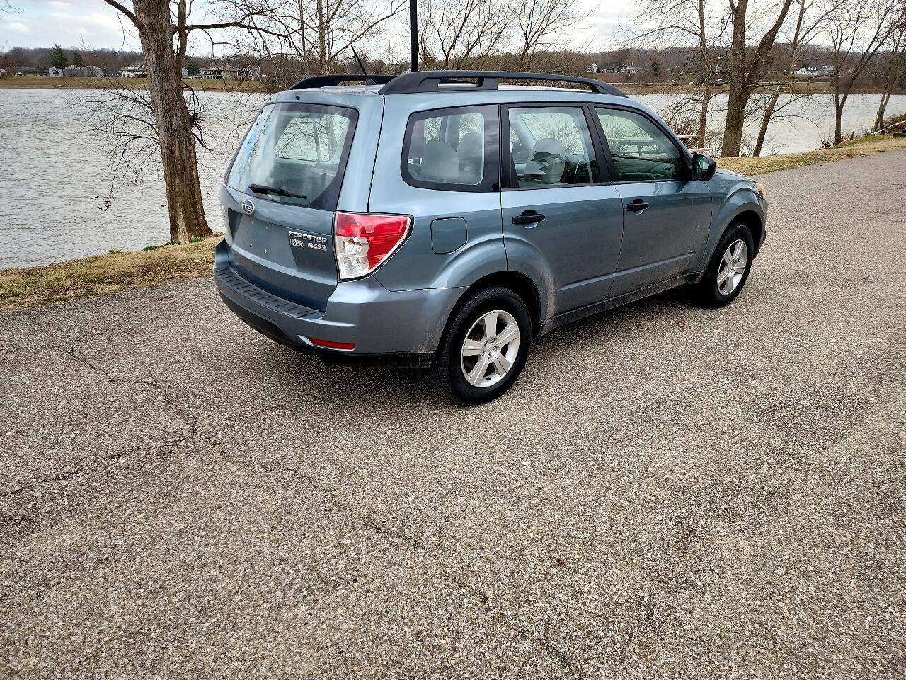 Subaru Forester 2.5X 2012