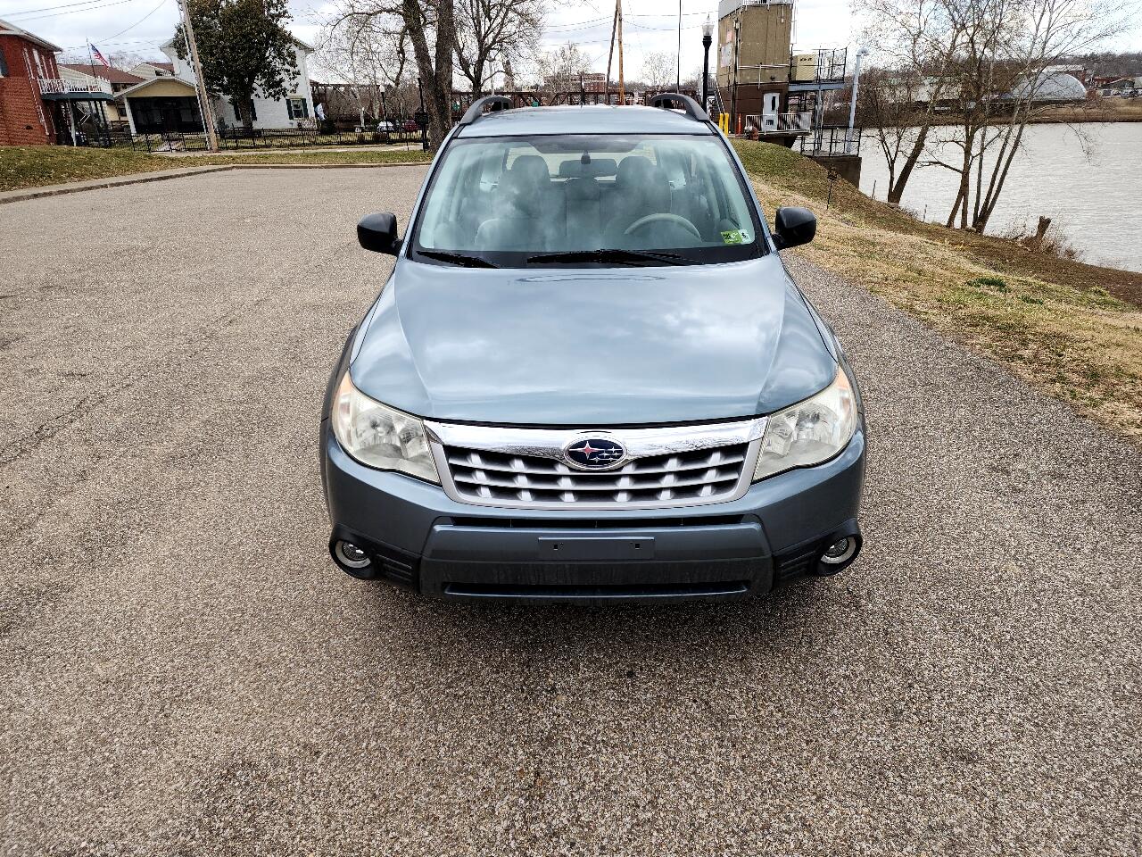 Subaru Forester 2.5X 2012
