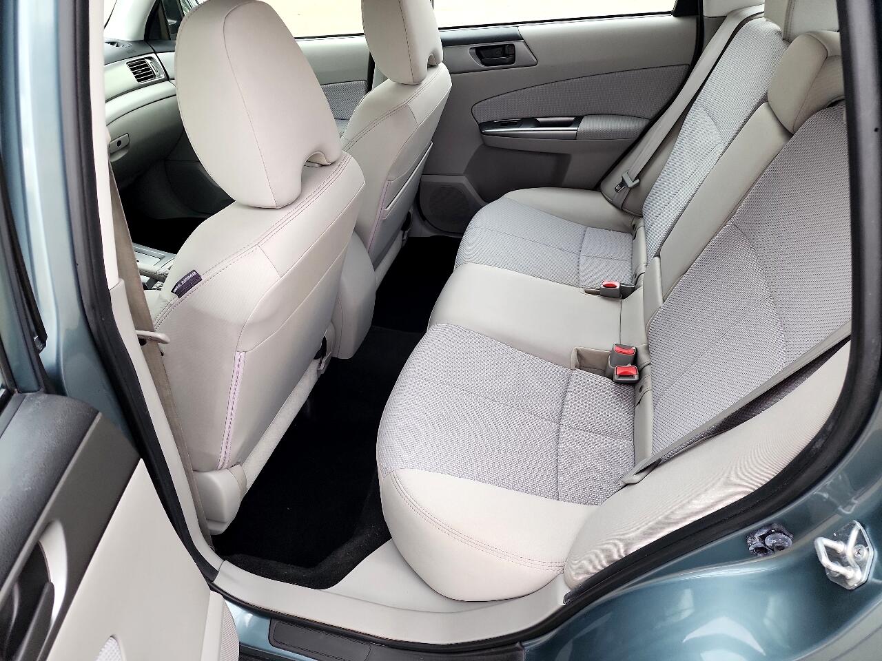 Subaru Forester 2.5X 2012