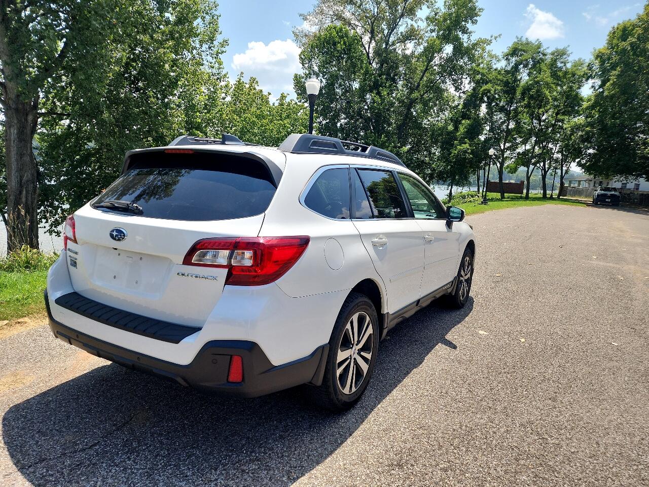 Subaru Outback 2.5i Limited 2019