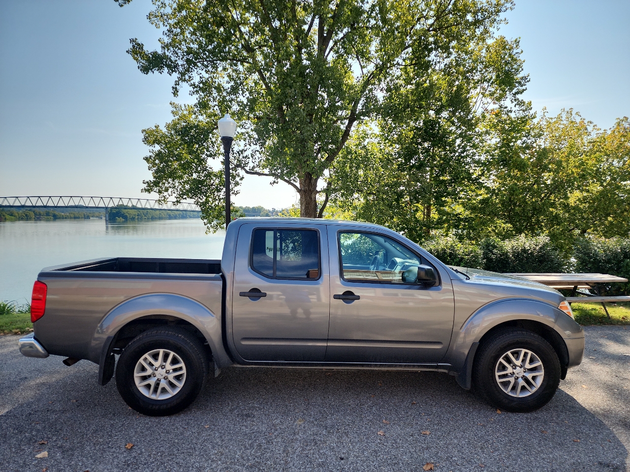 Nissan Frontier SL Crew Cab 5AT 4WD 2019