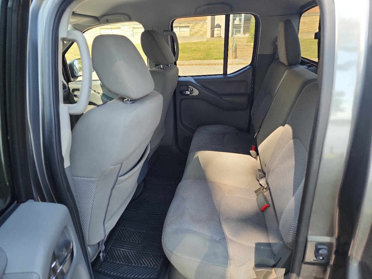 Nissan Frontier SL Crew Cab 5AT 4WD 2019