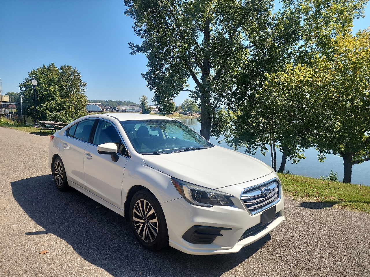 Subaru Legacy 2.5i Premium 2019