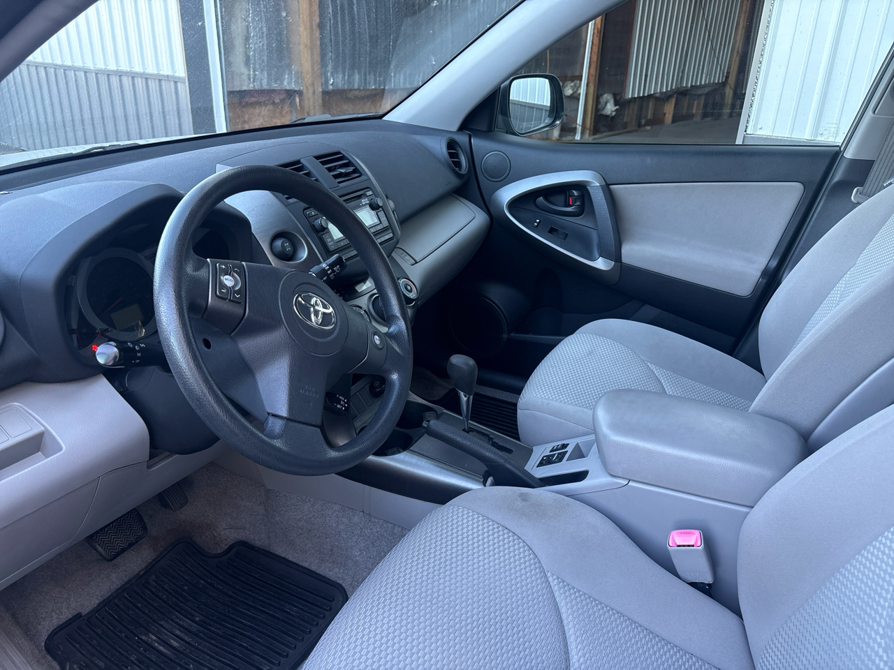 2012 Toyota RAV4 Base photo 2