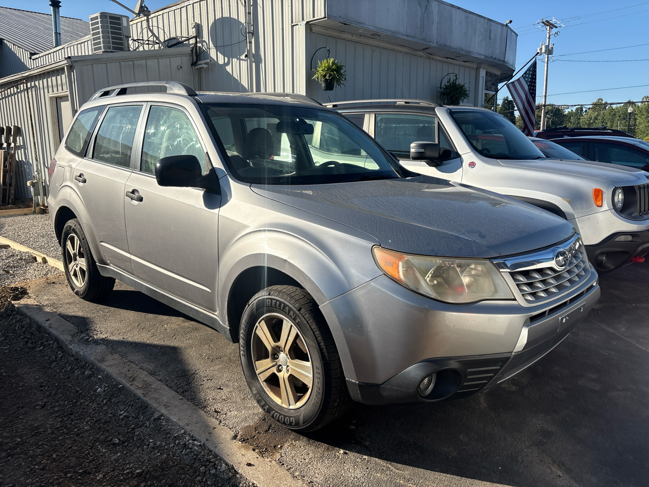 2011 Subaru Forester 2.5X Touring photo 2