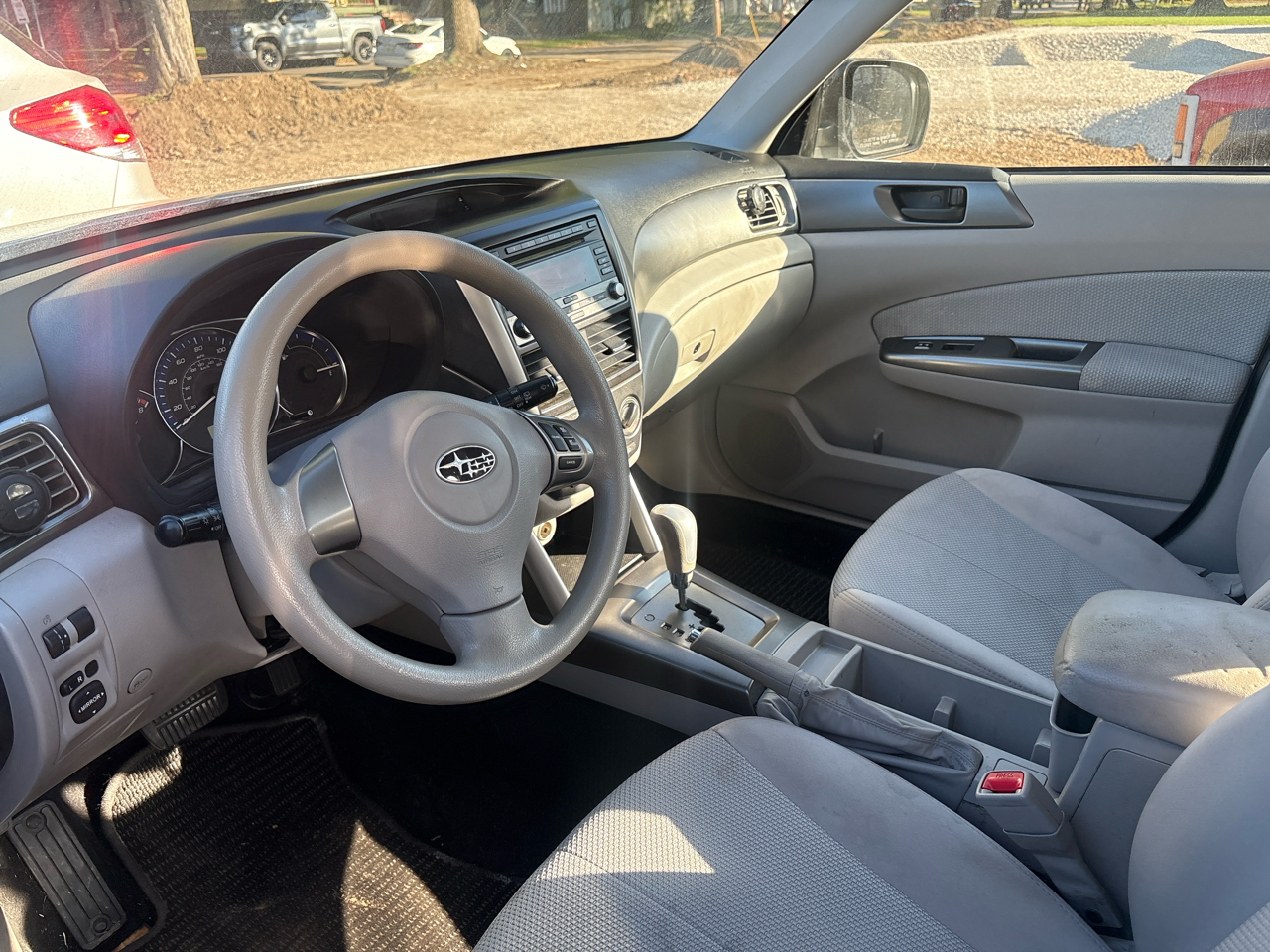 2011 Subaru Forester 2.5X Touring photo 3