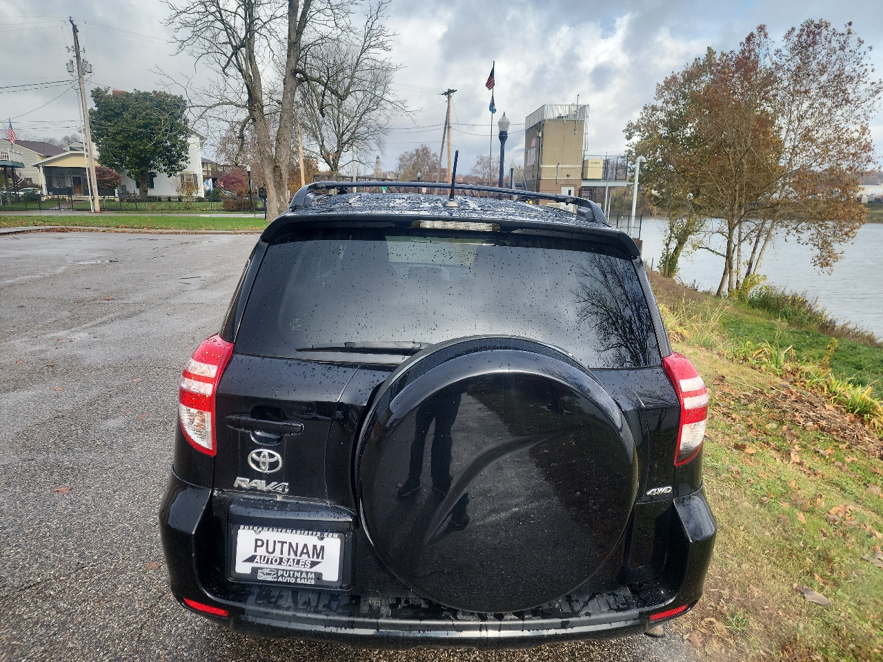 2011 Toyota RAV4 Base photo 4