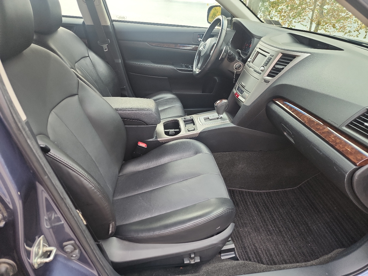 Subaru Legacy 2.5i Limited 2013