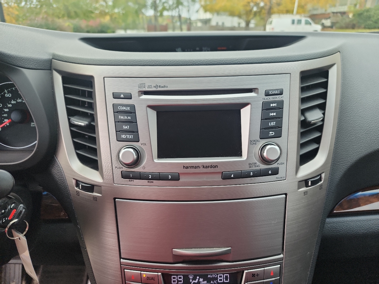 Subaru Legacy 2.5i Limited 2013