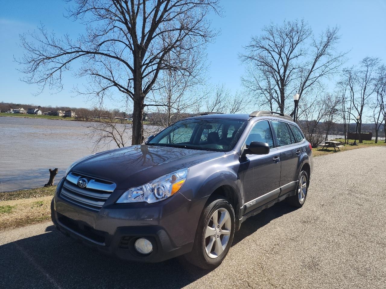 2014 Subaru Outback Base