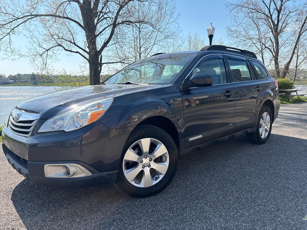 2012 Subaru Outback Base