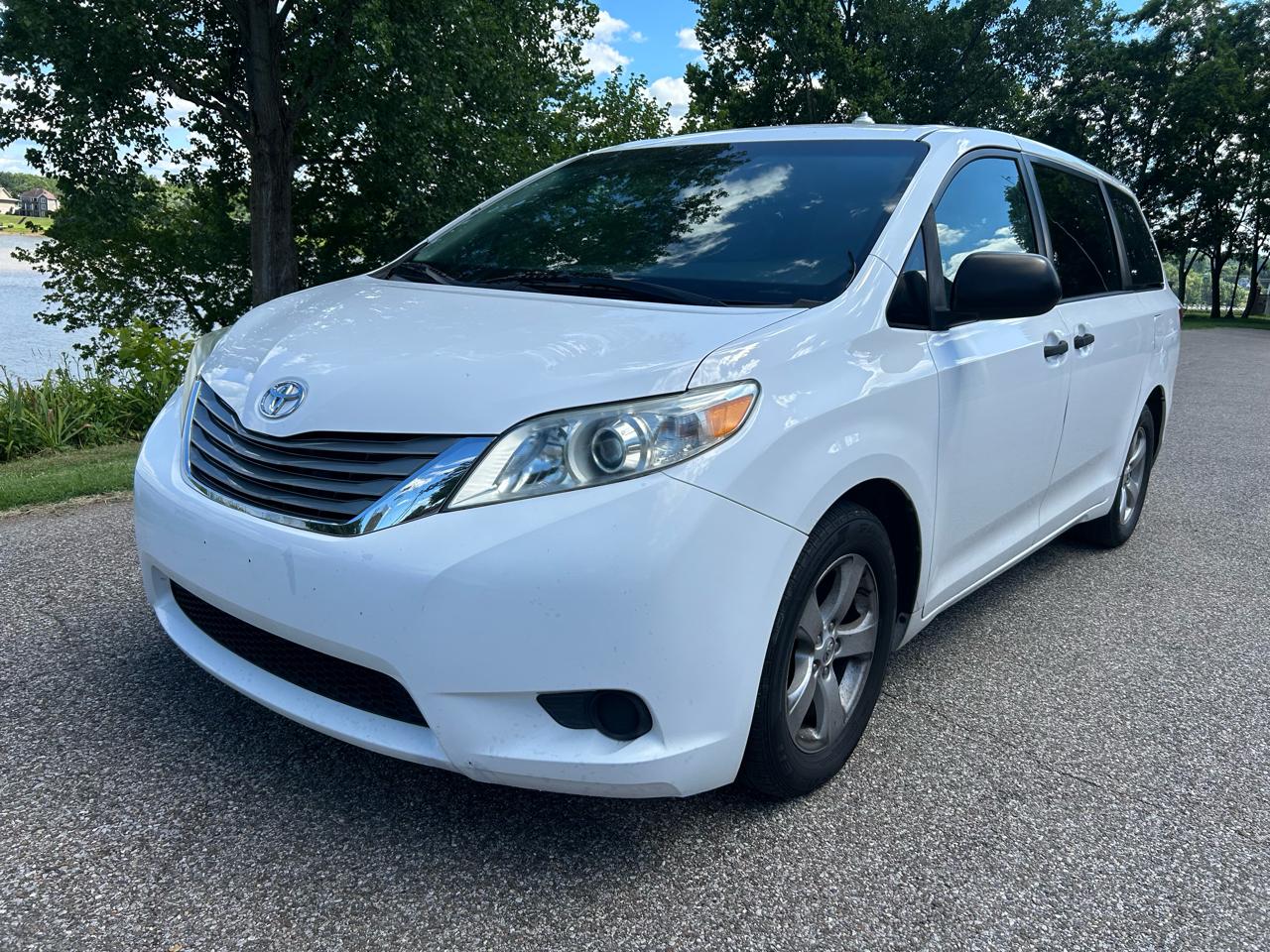 2017 Toyota Sienna L 7-Passenger