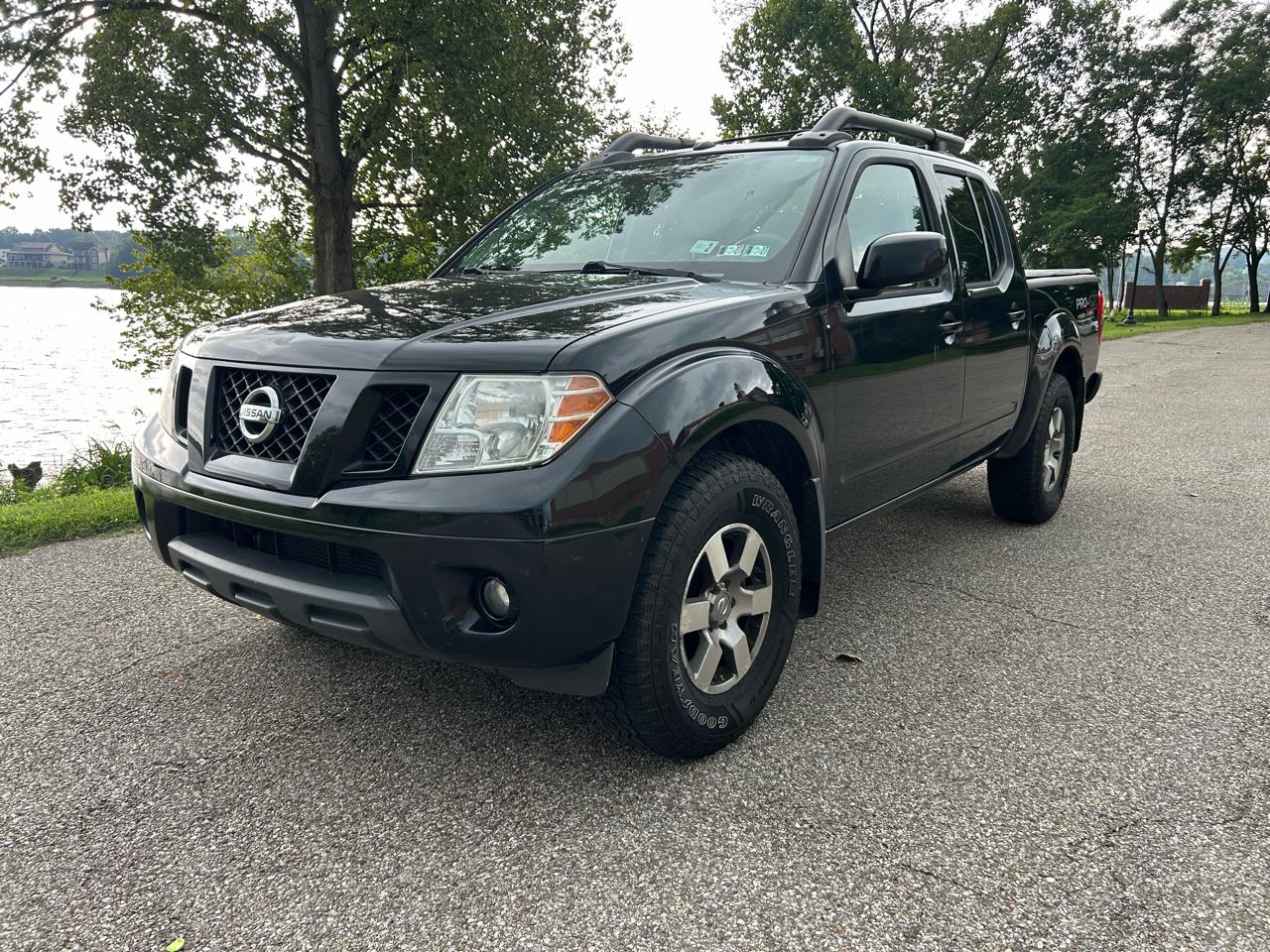 2012 Nissan Frontier SL Crew Cab 4WD