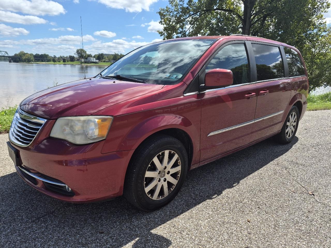 2014 Chrysler Town & Country Touring