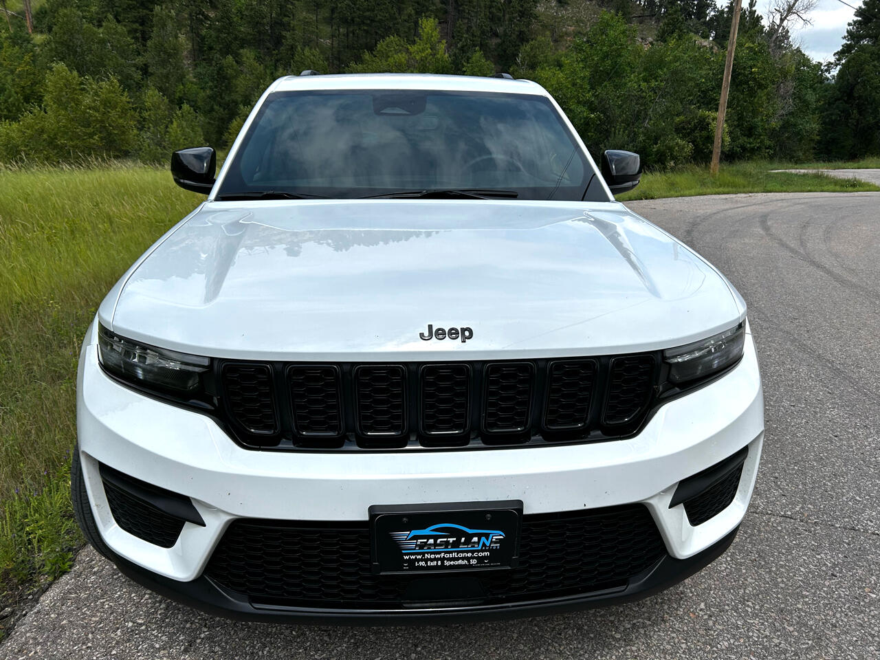 Jeep Grand Cherokee 4WD 4dr Altitude 2024 Jeep Grand Cherokee 4WD 4dr Altitude 2024
