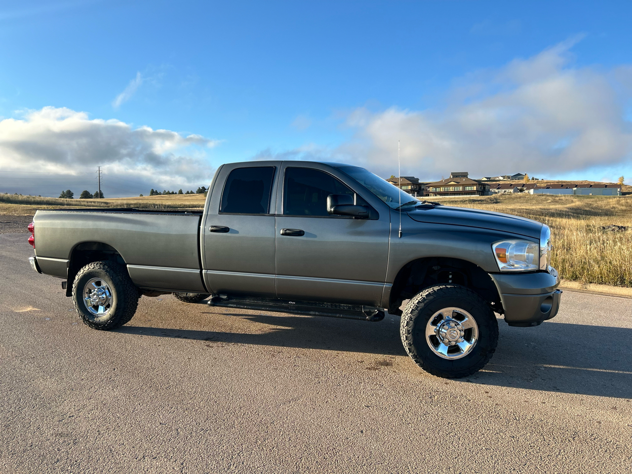 Dodge Ram 3500 Laramie Crew Cab 4WD 2008 Dodge Ram 3500 Laramie Crew Cab 4WD 2008
