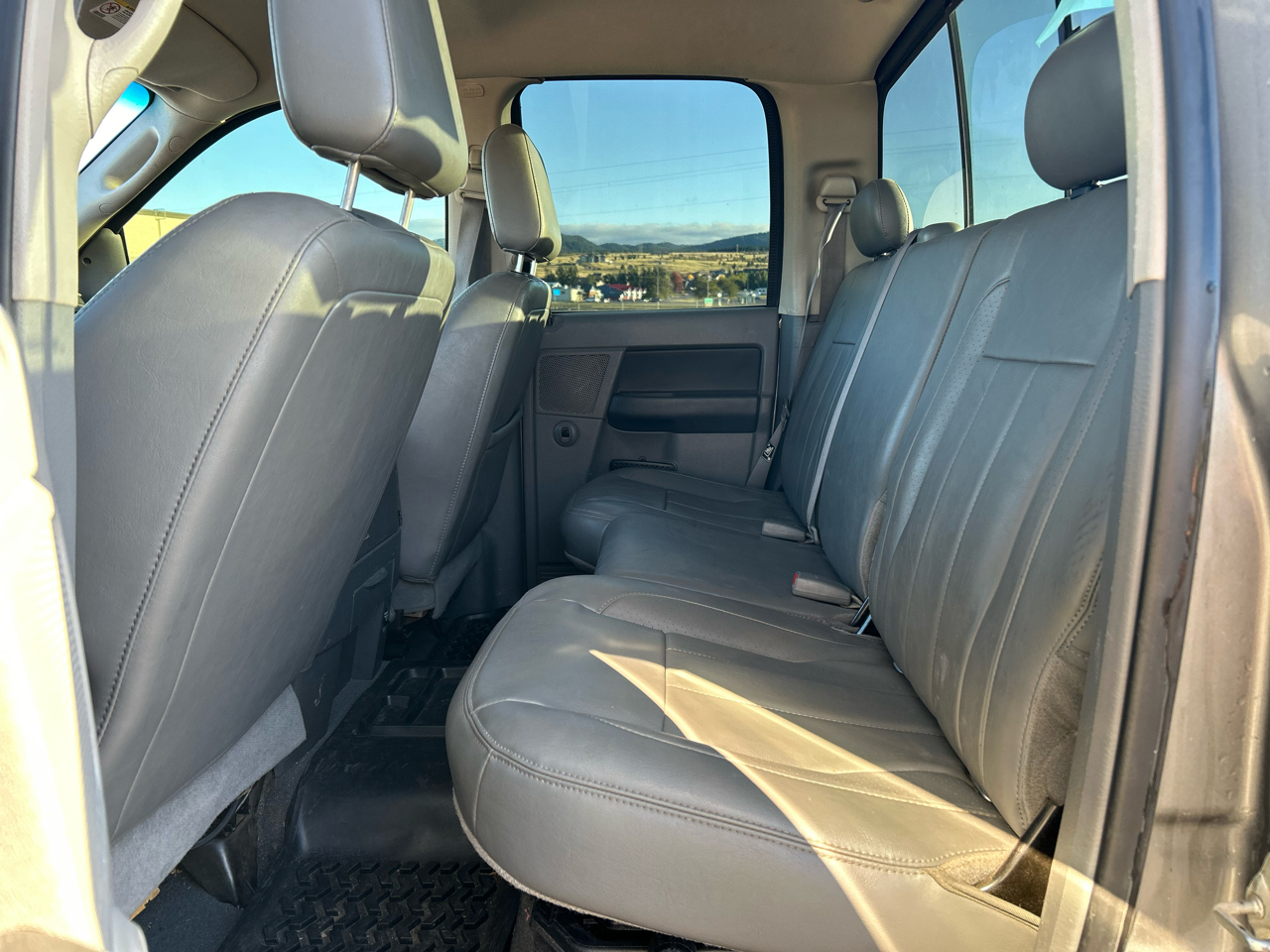 Dodge Ram 3500 Laramie Crew Cab 4WD 2008 Dodge Ram 3500 Laramie Crew Cab 4WD 2008