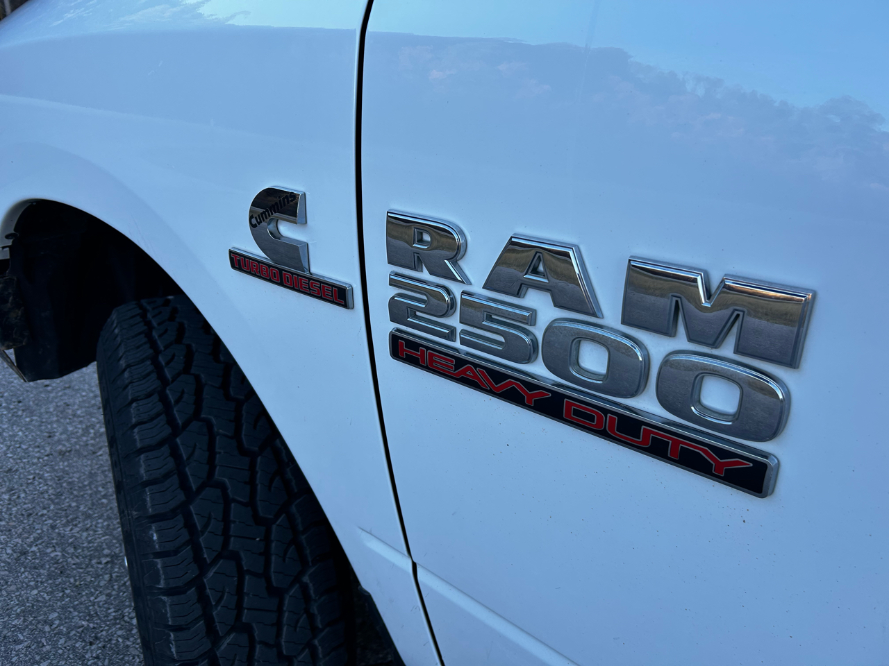 RAM 2500 SLT Mega Cab 4WD 2014 RAM 2500 SLT Mega Cab 4WD 2014