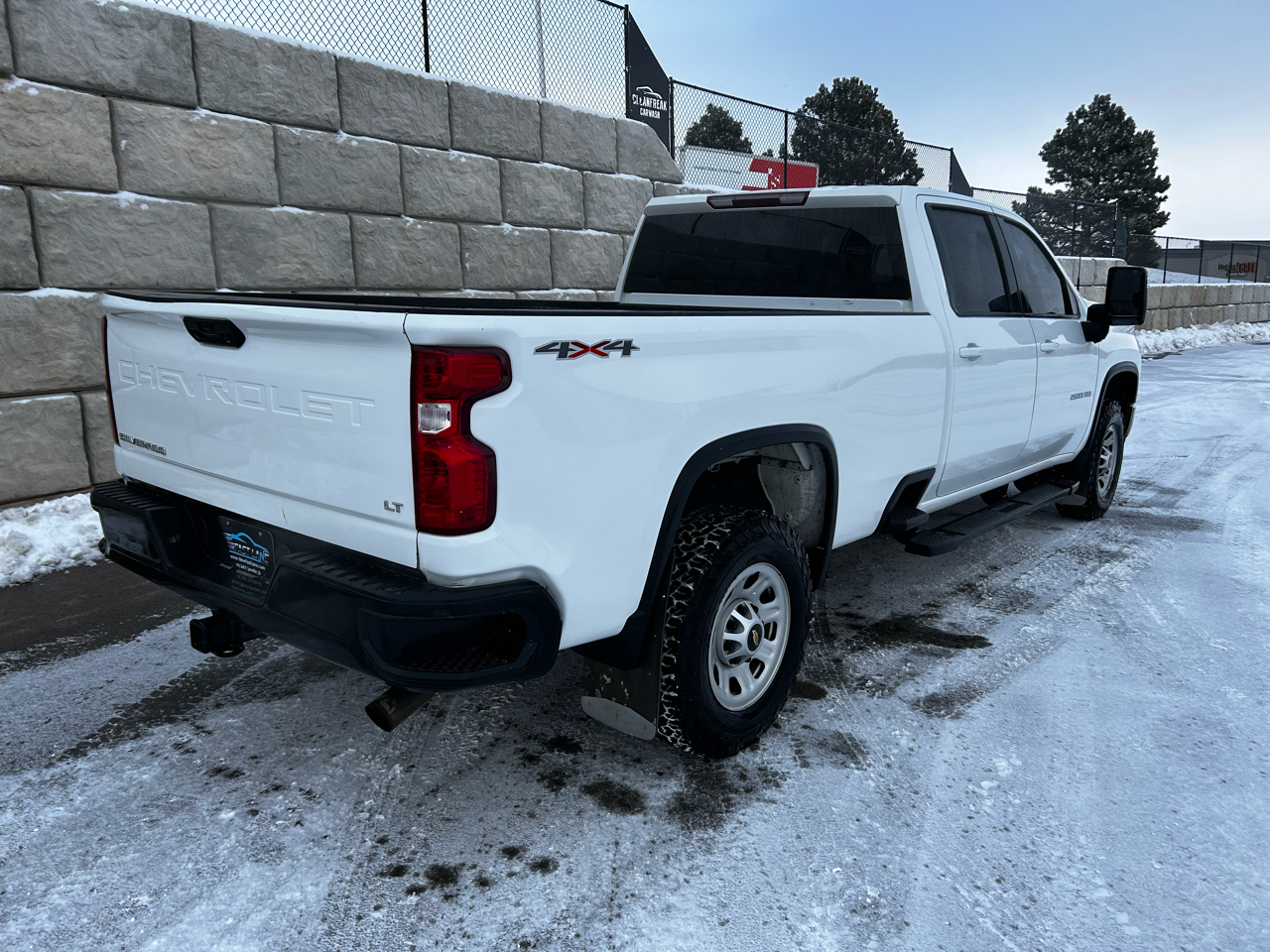 2021 Chevrolet Silverado 2500HD LT photo 3