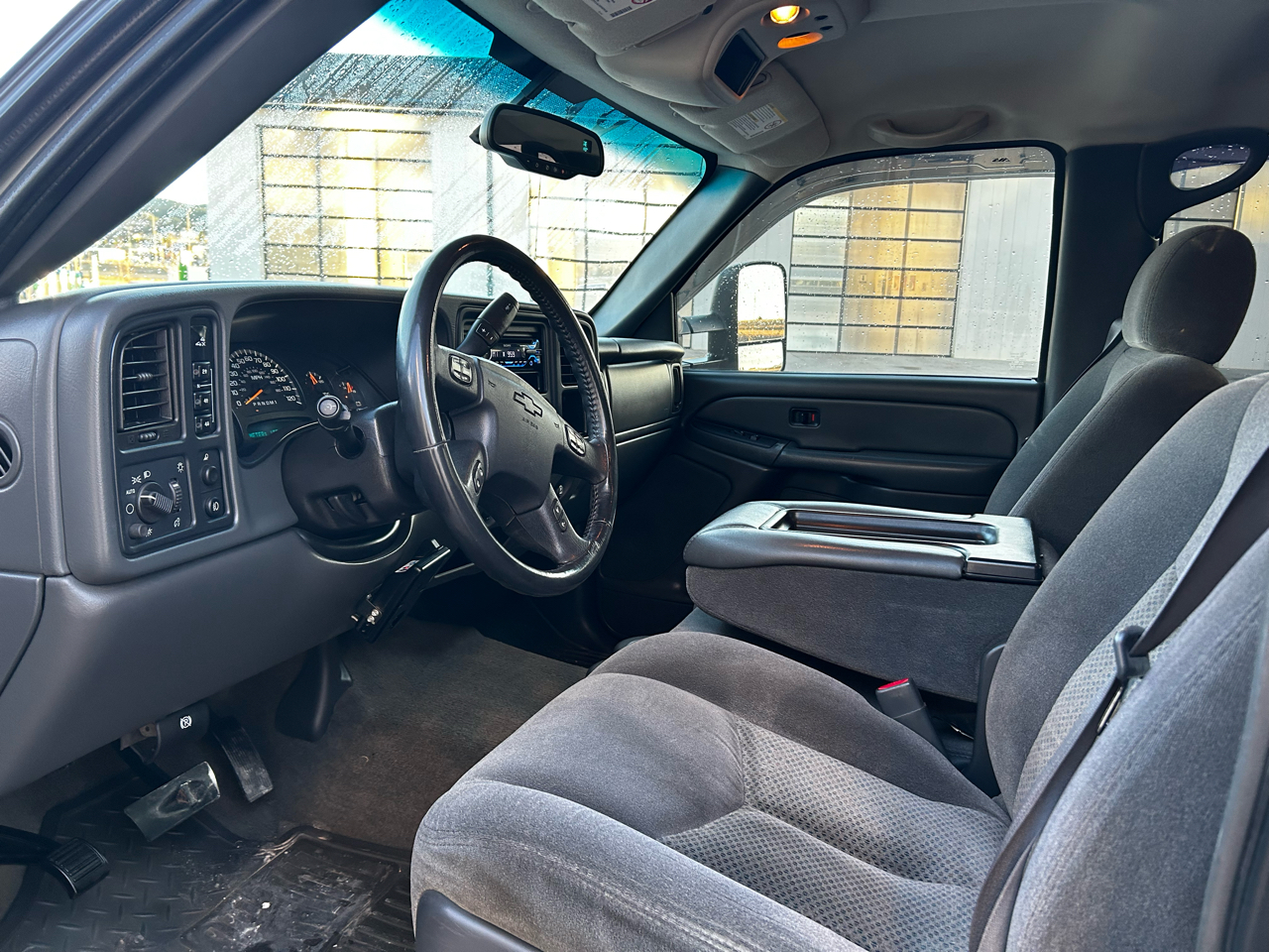 Chevrolet Silverado 3500 LT1 Crew Cab 4WD DRW 2006