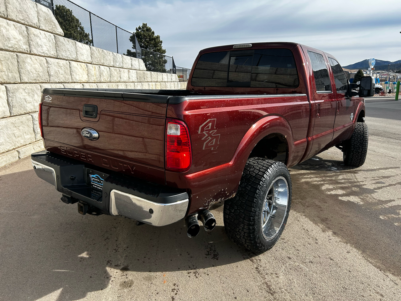 Ford F-350 SD Lariat Crew Cab 4WD 2016