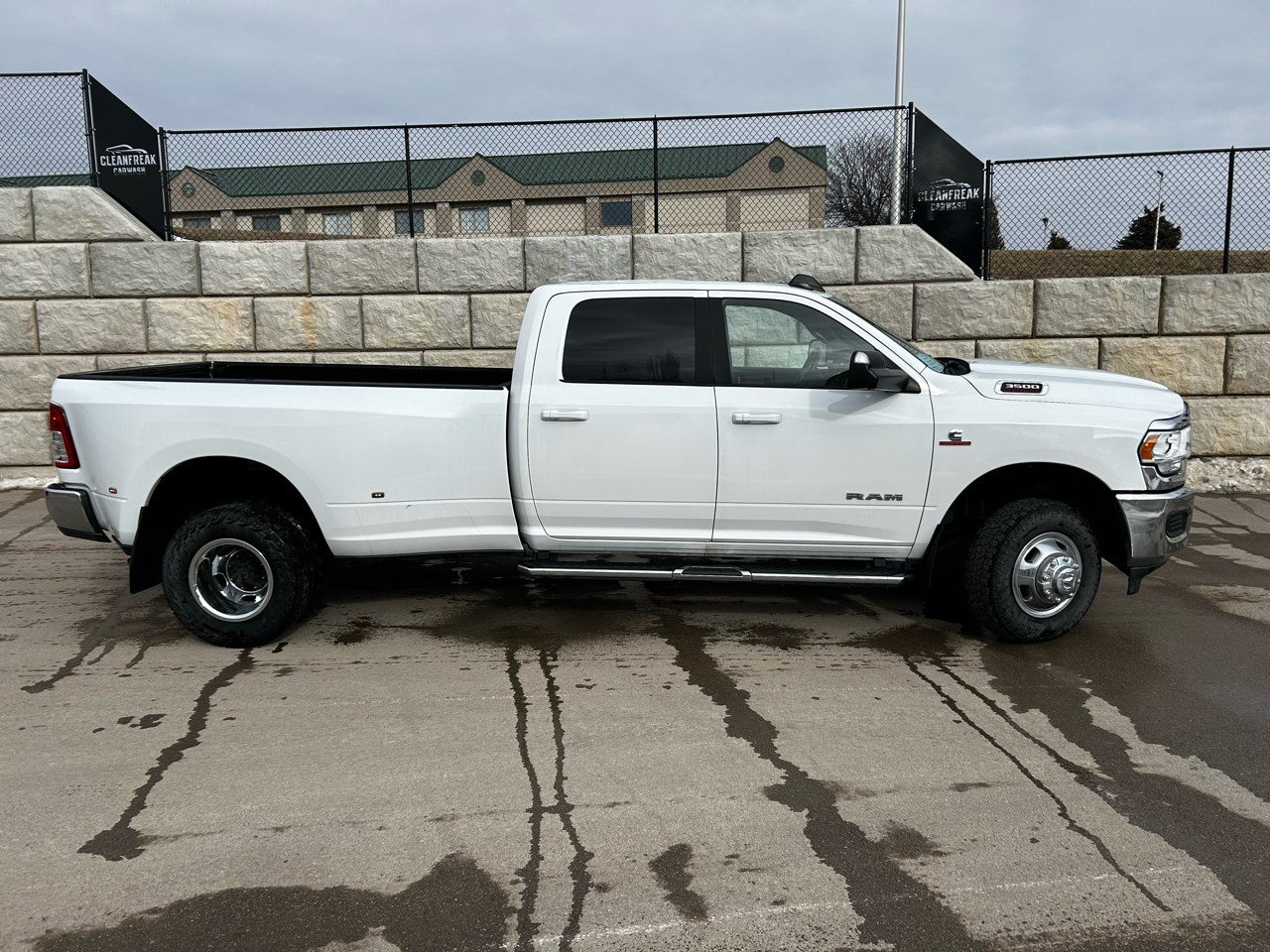 RAM 3500 Big Horn Crew Cab LWB 4WD DRW 2022