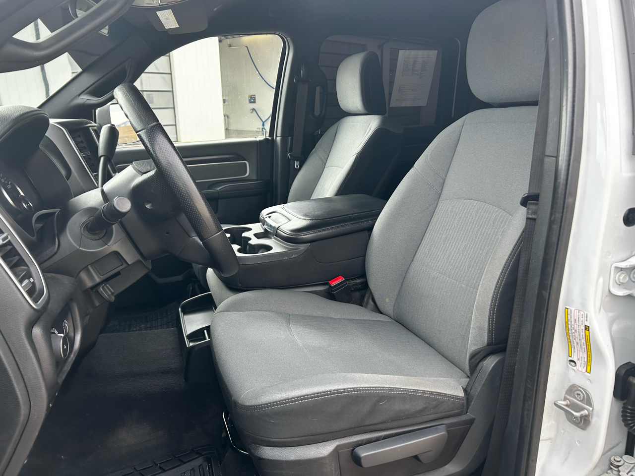 RAM 3500 Big Horn Crew Cab LWB 4WD DRW 2022