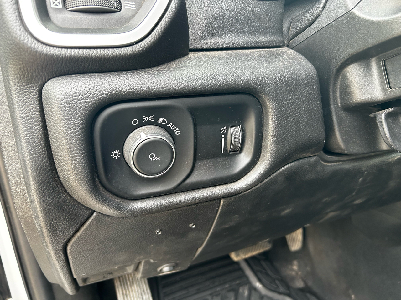 RAM 3500 Big Horn Crew Cab LWB 4WD DRW 2022