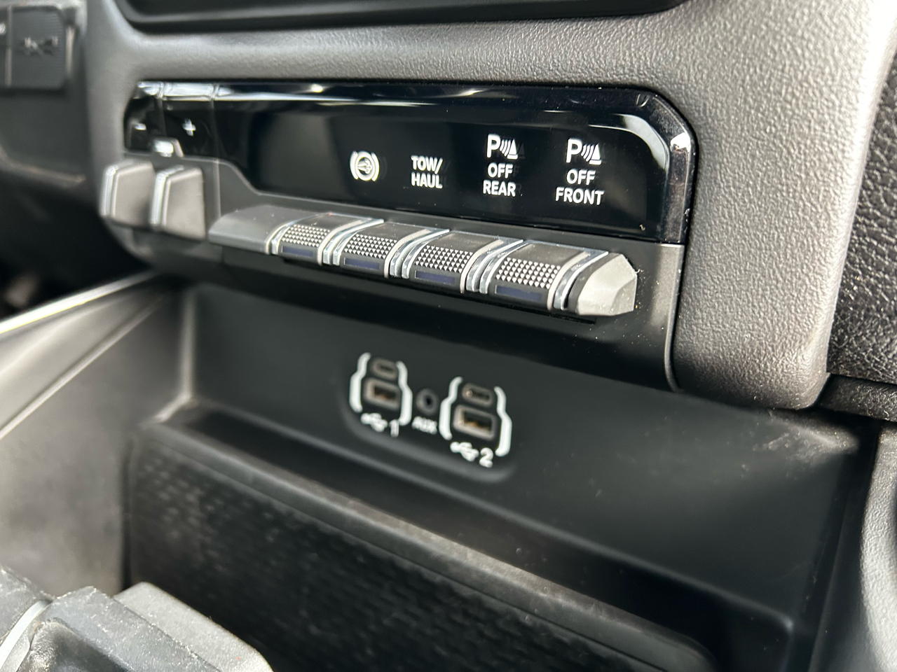 RAM 3500 Big Horn Crew Cab LWB 4WD 2022