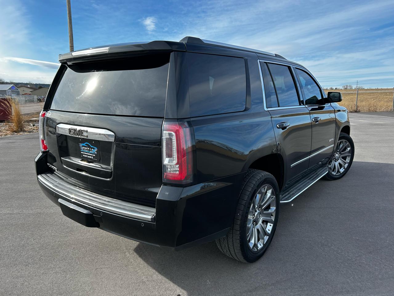GMC Yukon Denali 4WD 2015